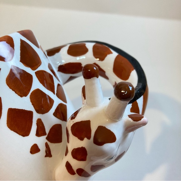 Giraffe Ceramic Mug - Picture 7 of 9